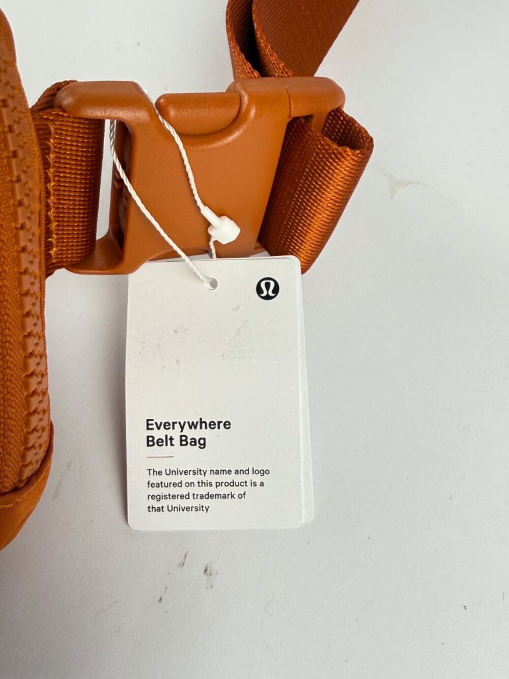 NWT Lululemon Everywhere Belt Bag 1L Tiger Orange 8" Wide SOLD OUT ONLINE - Picture 2 of 8